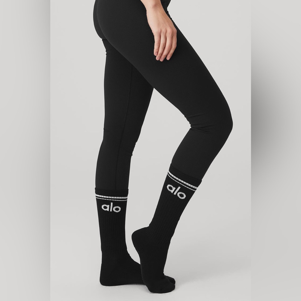 100% AUTHENTIC ALO UNISEX THROWBACK SOCKS